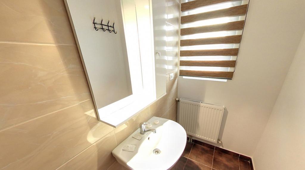 La Storia Guest House Piteşti Pokoj fotografie